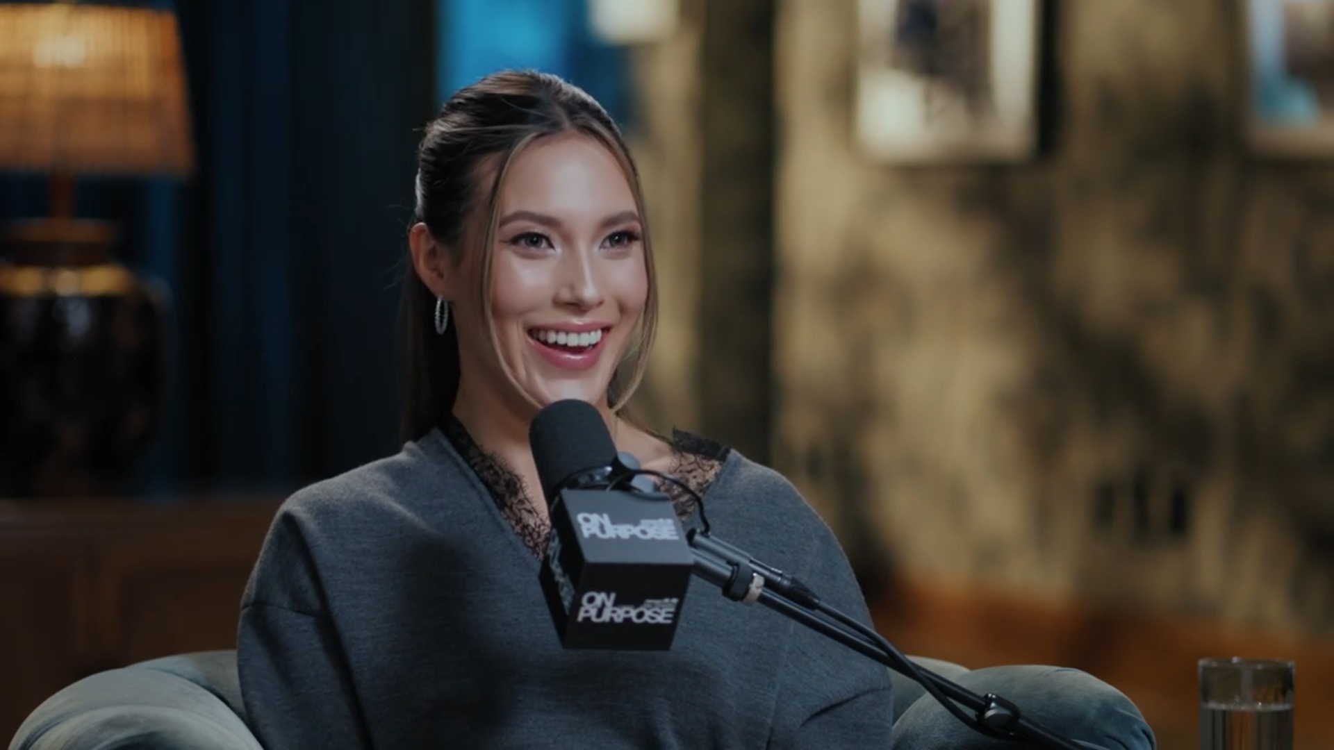 El podcast de Jay Shetty es un podcast de Jay Shetty.